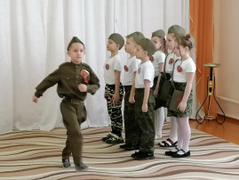 Смотр песни и строя Смотр песни и строя.