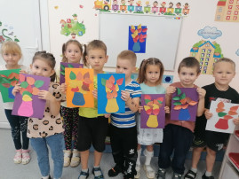 Аппликация "Осенний букет" Аппликация "Осенний букет".