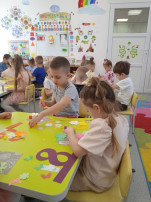 Сегодня яркий праздник.... Сегодня яркий праздник.