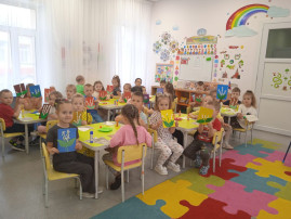 Расцветает ландыш в мае! Расцветает ландыш в мае!.